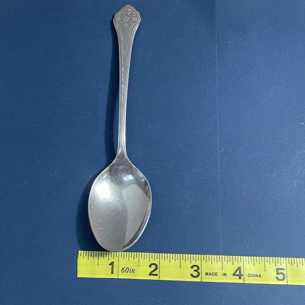 Vintage Oneida Profile Lakewood Pattern 4 Soup Spoons Tablespoons Flatware